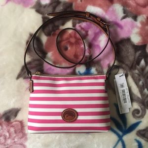 D&B Sullivan crossbody pouchette